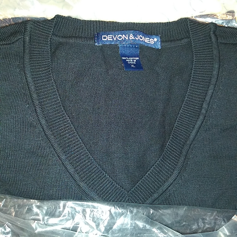 New Men's Devon & Jones Sweater Vest